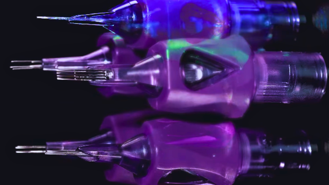 Disposable vs. Reusable Grips: Pros and Cons for Tattoo Artists